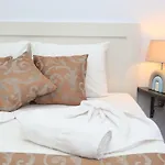 Nautica Villa 2 *