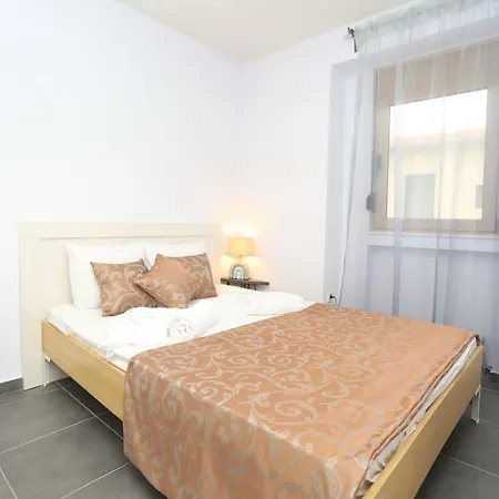 Lazuli Luxury Villa * Hanioti