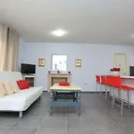 Nautica Villa 2