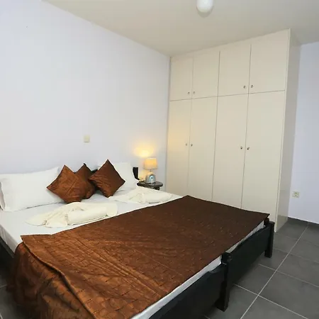 Nautica Villa 2 *