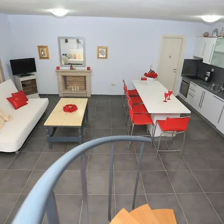 Nautica Villa 2 וילה *